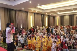 Serunya 150 anak ikut lomba mewarnai di Aston Gorontalo