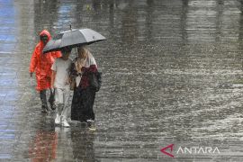 Microplastics found in Jakarta rain, study warns of pollution risk