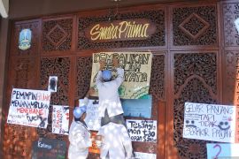 Aksi unjuk rasa siswa SMAN 2 Situbondo