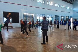 Kampus di Kediri kenalkan permainan tradisional ke mahasiswa Malaysia