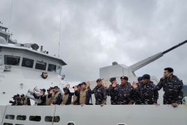 Tim ERB 2025 ajak anak-anak di wilayah 3T Sulut tur KRI Sampari