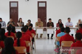 Tinjau proses belajar, Gubernur Maluku dan DPD RI pastikan kebutuhan Sekolah Rakyat terpenuhi