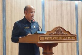 Bapemperda Kotim sempurnakan Raperda Hak Keuangan dan Administrasi Legislatif