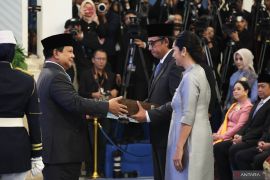 Prabowo anugerahi Bintang Republik Indonesia Utama ke Jenderal Hoegeng