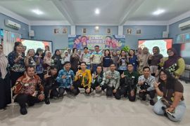 Guru SD ikuti lokakarya literasi membangun karakter anak