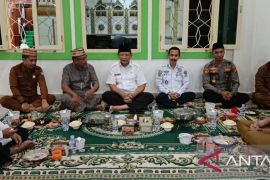 Puasa Senin - kamis : infrastruktur etik dalam pemerintahan Gusnar Ismail