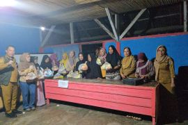 Pemkab Donggala latih masyarakat kelola hasil perikanan di Toaya
