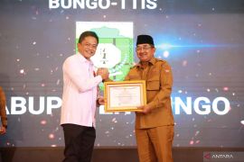 Pemkab Tanjab Barat terima surat registrasi tim tanggap insiden siber dari BSSN