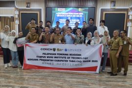 Conch provides 16 Tabalong students scholarship to China