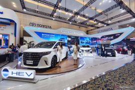 Toyota dukung NZE 2060 lewat New bZ4X di GIIAS Surabaya 2025