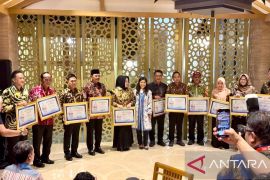 Berhasil manfaatkan sampah, Surabaya raih penghargaan Smart Environment