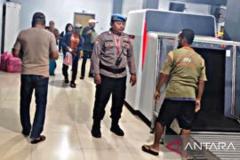 Polisi awasi ketat Pelabuhan Ambon  antisipasi penyelundupan alkohol