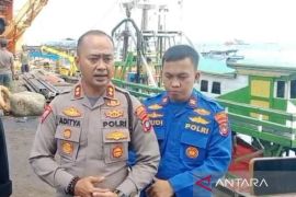 Polisi Bangka Barat bongkar ponton tambang liar di Perairan Cupat