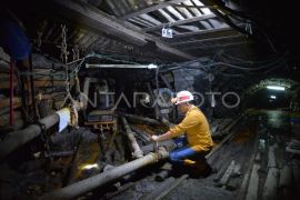 Pemeliharaan lubang tambang dalam Sawahluwung Page 2 Small