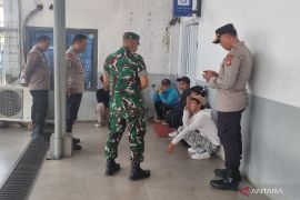 Polisi Tangerang cegat pelajar hendak ikut aksi demo