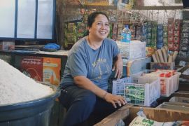 Harga naik bikin minat konsumen kurangi belanja beras di Mataram