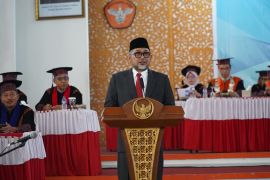 Sekda Jambi: Sarjana  penentu kemajuan daerah