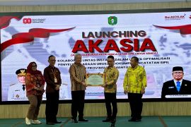 Wali Kota Pontianak terima penghargaan atas dukungan inovasi AKASIA