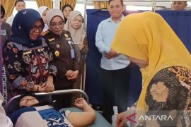 Kejari Bengkulu gelar pemasangan KB gratis untuk 100 peserta