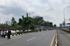 Puluhan peserta unjuk rasa mulai tinggalkan gedung DPR