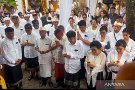 Bupati-Wabup Badung hadiri Pelebon Ida Pedanda Gede Sadhawa Jelantik Putra