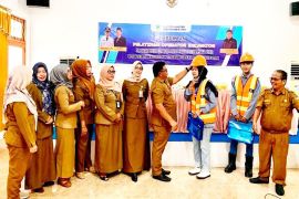 Disnakertranskop-UKM Barut tingkatkan SDM dengan pelatihan ekskavator