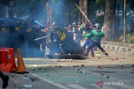 Tujuh aparat terlibat insiden rantis masih diperiksa di Propam Polri