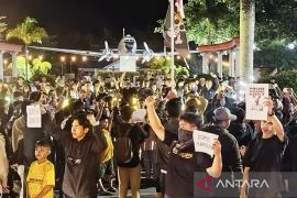 Mahasiswa dan masyarakat di Kobar gelar unjuk rasa