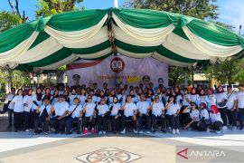 Kejari HST gelar senam sehat hingga donor darah