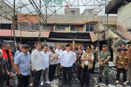 Gubernur Mahyeldi tinjau pasar Payakumbuh pasca kebakaran