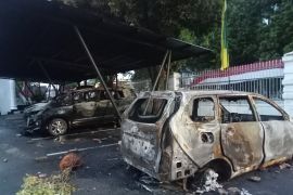 Mobil operasional jurnalis di Jambi turut dibakar massa