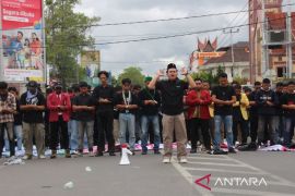 Kapolresta, Dandim hingga Wali Kota temui massa aksi unjuk rasa di Bukittinggi