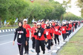 FBI UMPR gelar jalan sehat dan senam bersama meriahkan PKKMB