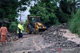 BMKG: Waspada potensi hujan lebat di Sumbagsel dipicu bibit siklon 93S
