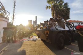 Pangdam V Brawijaya lepas patroli gabungan di Surabaya