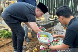 Grab benarkan 2 mitra meninggal dan 3 lainnya dirawat di RS imbas demo