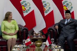 Presiden Prabowo beri tanda kehormatan tertinggi ke Presiden Peru