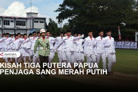 Kisah tiga putra Papua penjaga Merah Putih