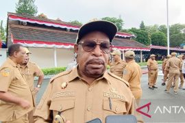 Bupati Jayapura imbau masyarakat santun sampaikan aspirasi