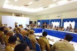 Pemkab Jayapura anggarkan Rp100 miliar beasiswa pendidikan dalam negeri