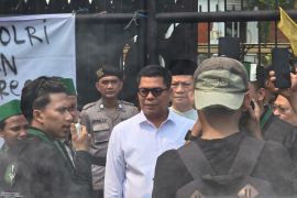 DPRD Banten temui demonstran, janji kawal program pro rakyat