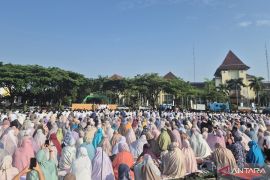 Pemkab Bekasi gelar doa bersama mohon kondisi negara membaik