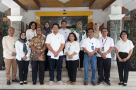 Rektor UPR ajak mahasiswa sampaikan aspirasi dengan damai