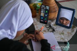 Kendari terapkan pembelajaran daring antisipasi demonstrasi Page 1 Small