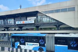 Layanan transjakarta kembali beroperasi