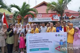 Program Studi Teknologi Pendidikan UNP gandeng relawan Diskominfotik tingkatkan literasi digital masyarakat Padang Pariaman