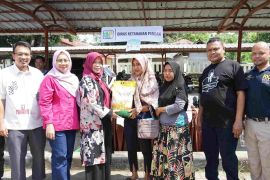 Pemkab Bekasi meluncurkan Gerakan Pangan Murah jaga stabilitas pangan