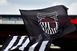Grimsby Town didenda usai mainkan pemain tak terdaftar lawan MU