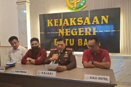 Kajari Batu Bara rilis dua kasus korupsi, lima tersangka resmi ditahan