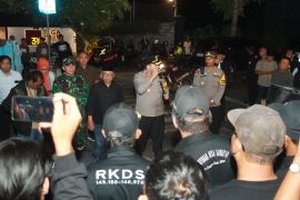 Polres Blitar patroli skala besar cegah kerusuhan